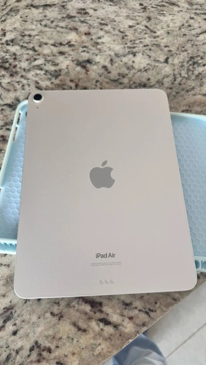 iPad Air 5 258GB capa azul 