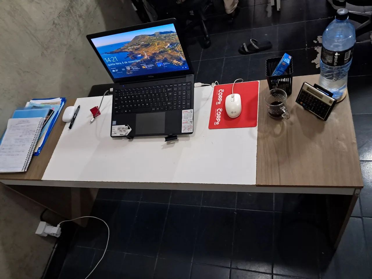 Notebok philco com ssd128GB com carregador, mouse e pad + HP com NOTA FISCAL
