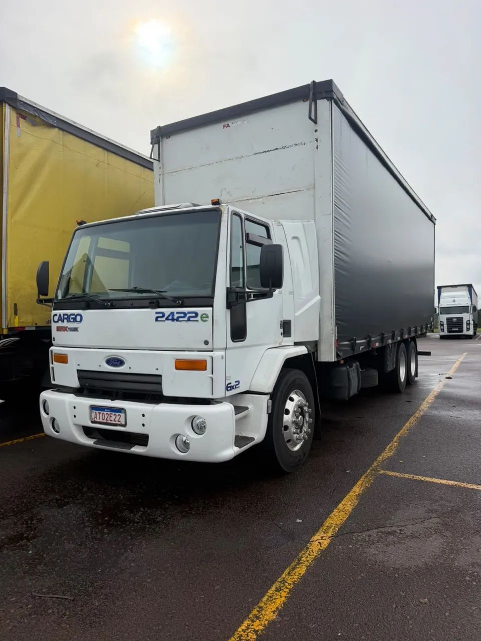 Ford Cargo 2422 - Foto 2