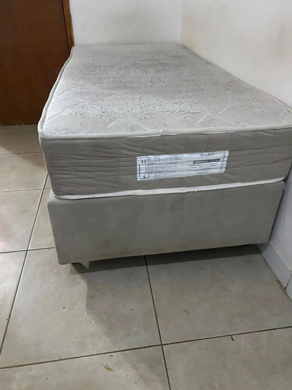 Cama de solteiro semi nova - Foto 4