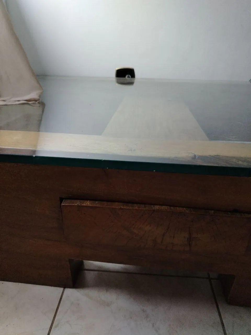 Mesa de centro rústica de madeira maciça  - Foto 4