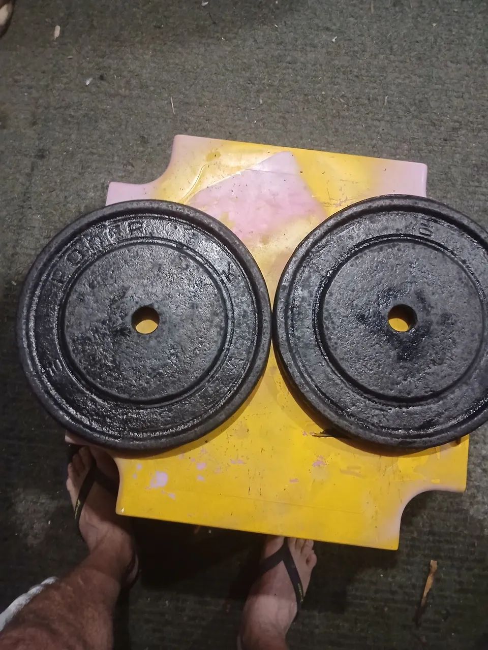 Par de anilhas de 10 kg - Foto 4