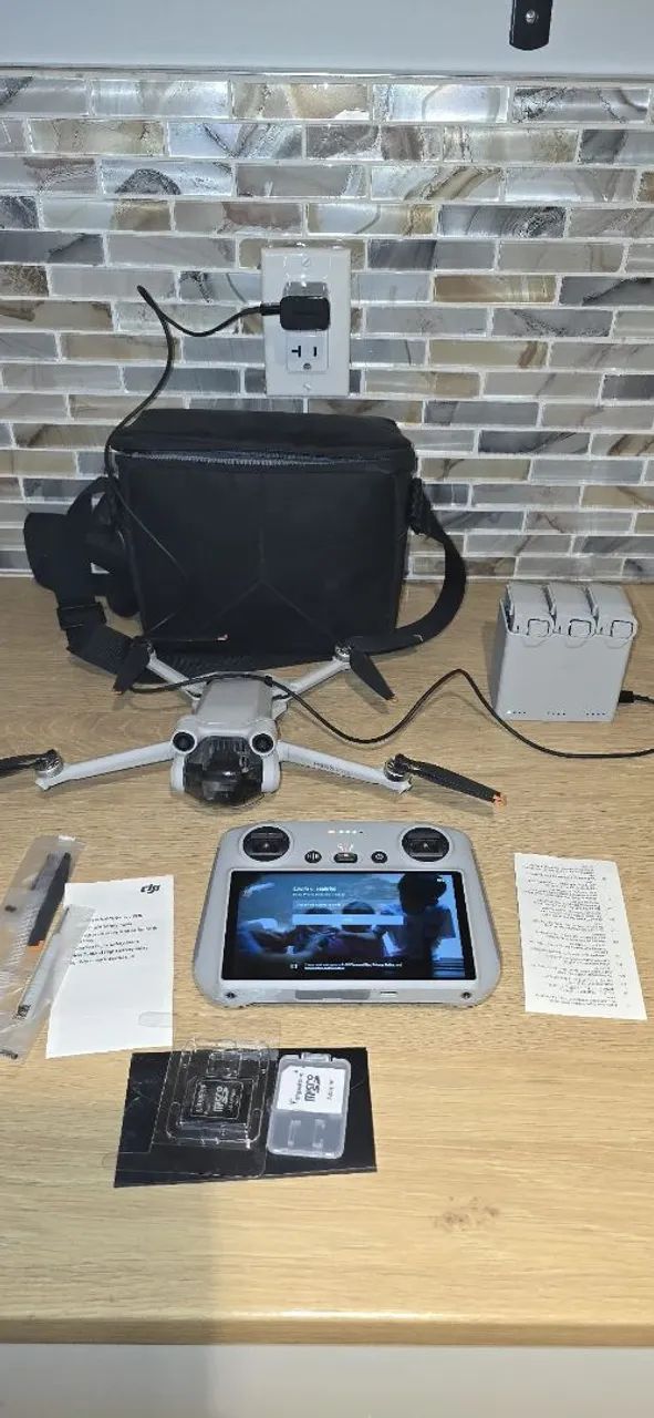 Drone Dji Mini 2 pro Rc 2 com tela câmera 4k