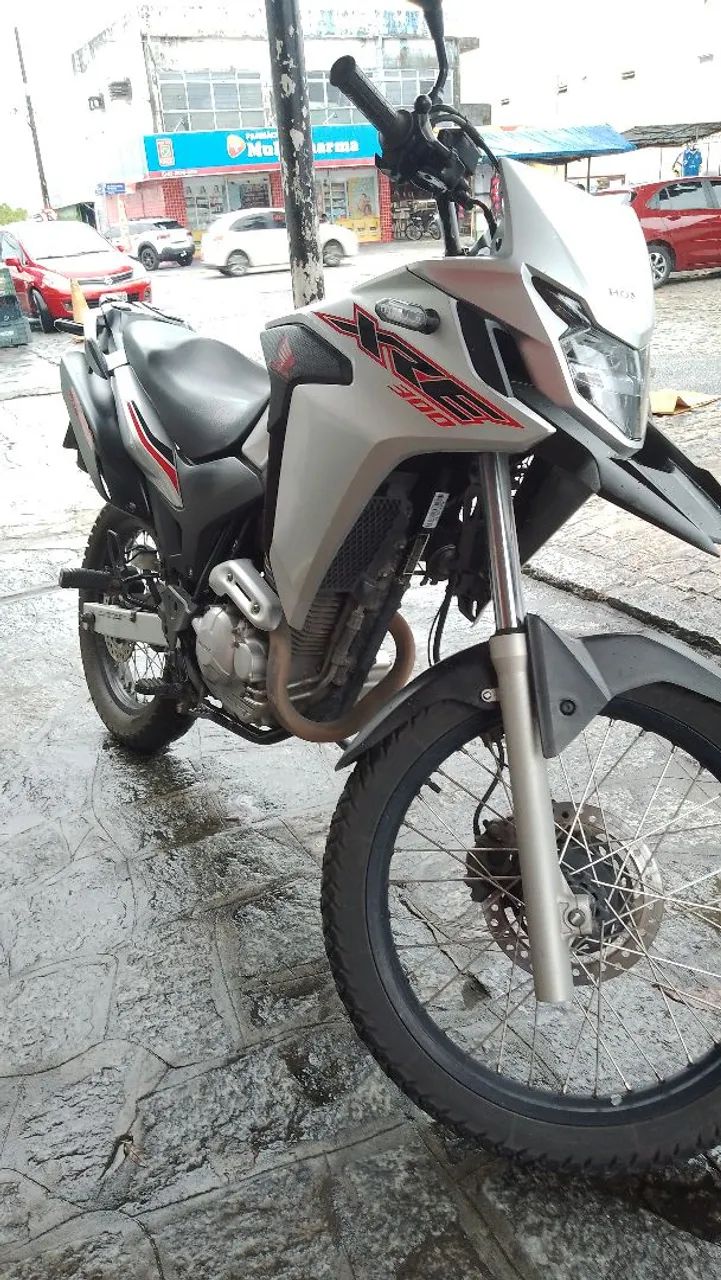 VENDO XRE APENAS VENDA OU TROCA POR SAHARA 