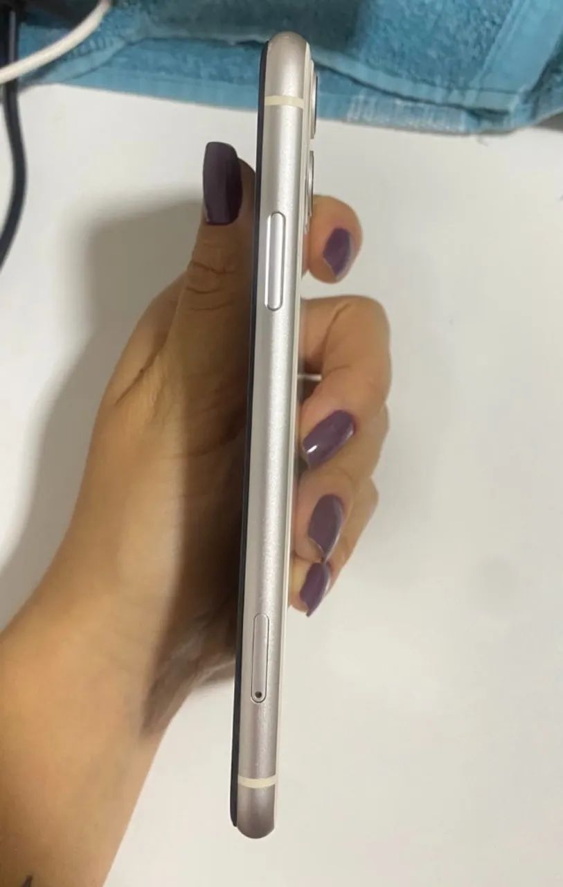Iphone 11 branco 128GB | Carcaça completa! - Foto 4