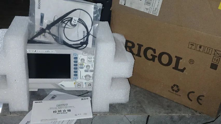 Osciloscópio Digital Rigol 100mhz 2 Canais Ds1102z-e - Foto 3