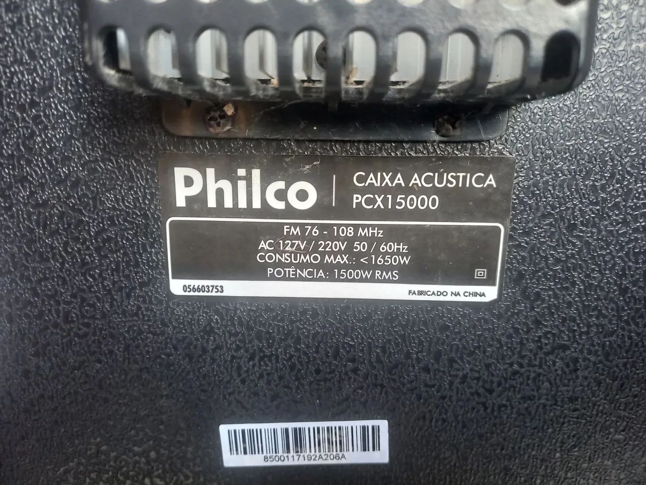 Vendo caixa de som com bluetooth,2 entradas para microfone, jogo de leds,fm,Eco e saidas - Foto 3