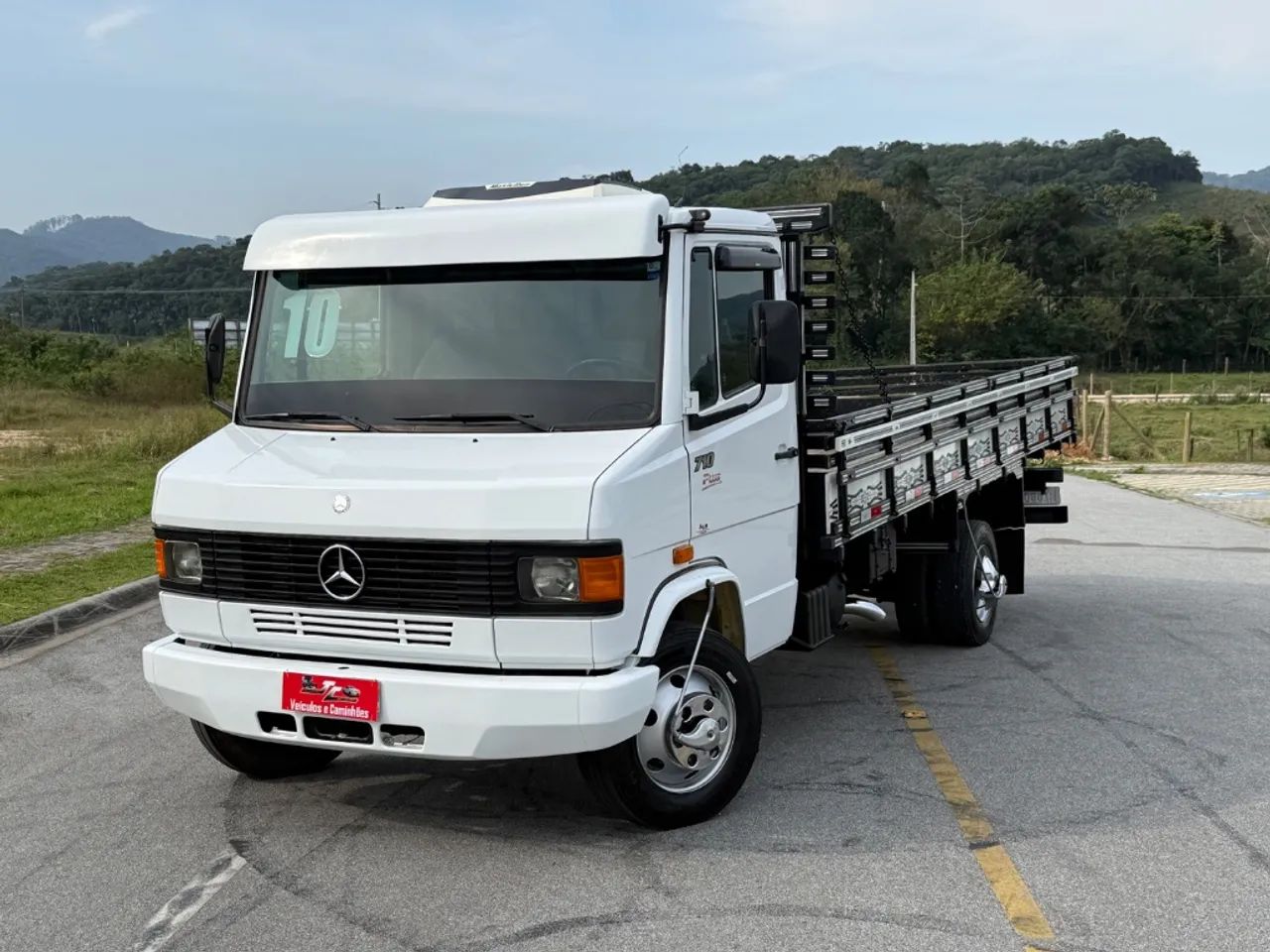 MB 710 Plus 2010 Carroceria  - Foto 4