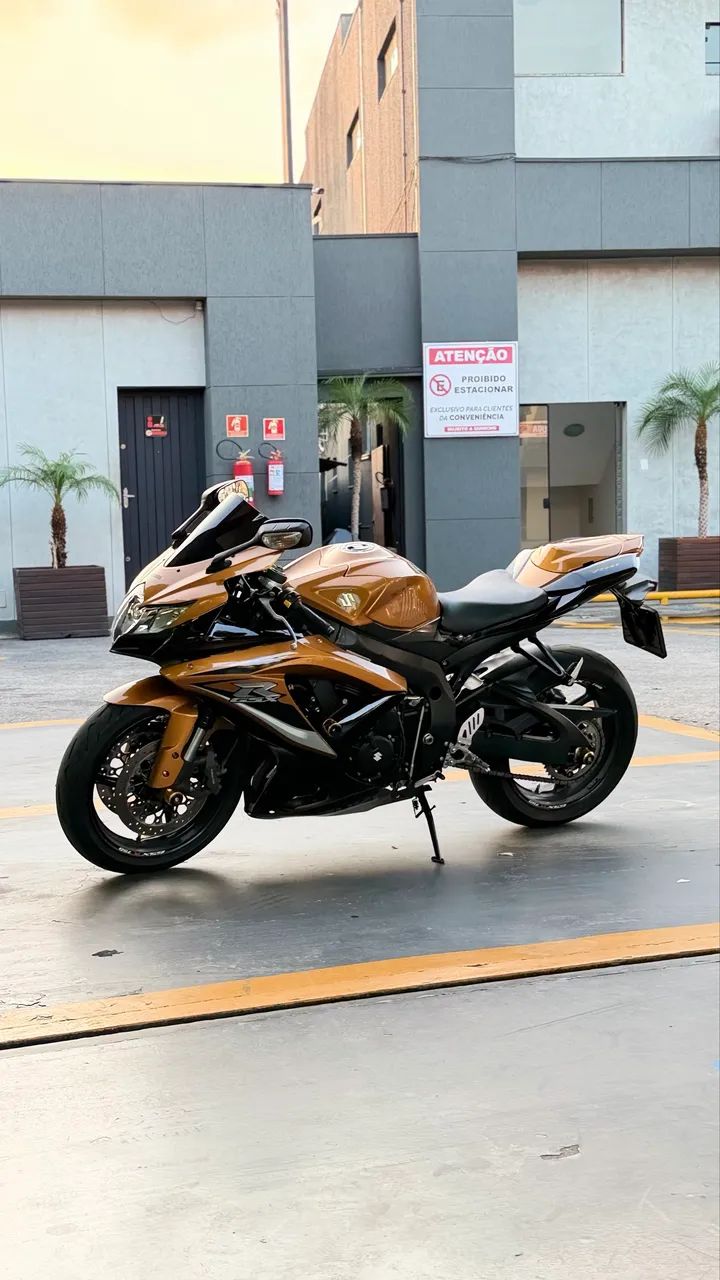 Suzuki Srad 750 - Foto 3