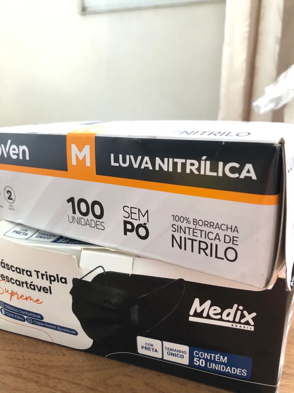 Vendo caixa de luva nitrilica 100 unidades  - Foto 2