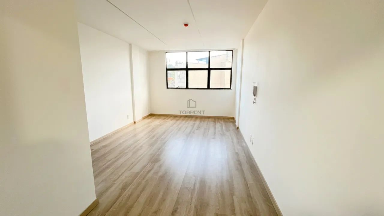 Sala Comercial com Vaga de Garagem!