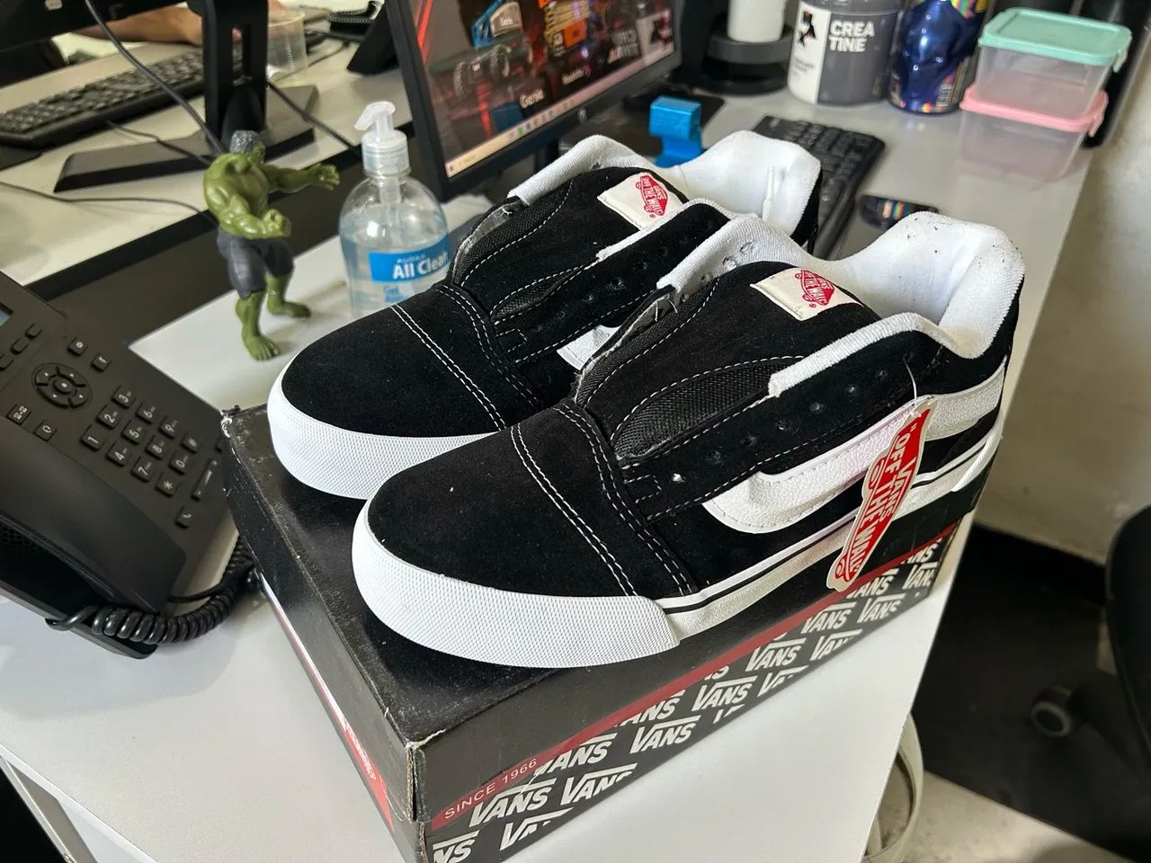Tênis vans skool knu