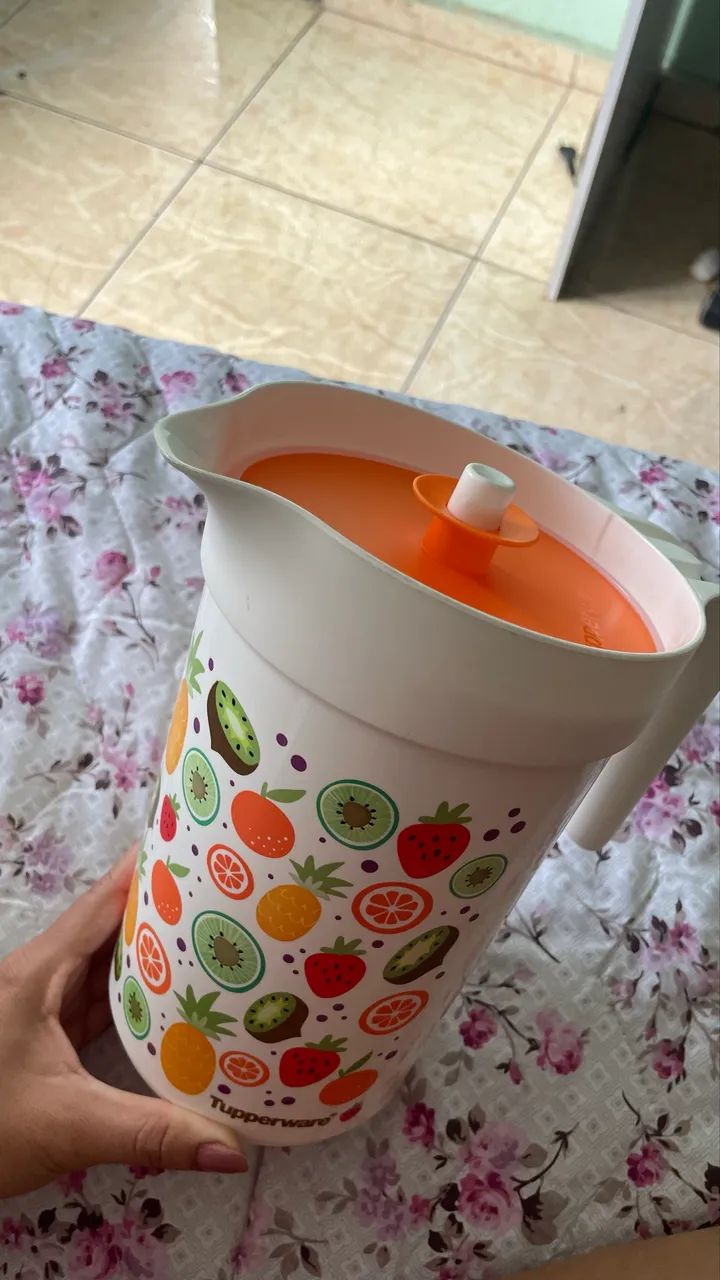 Tupperware- Garrafa de suco - Foto 2