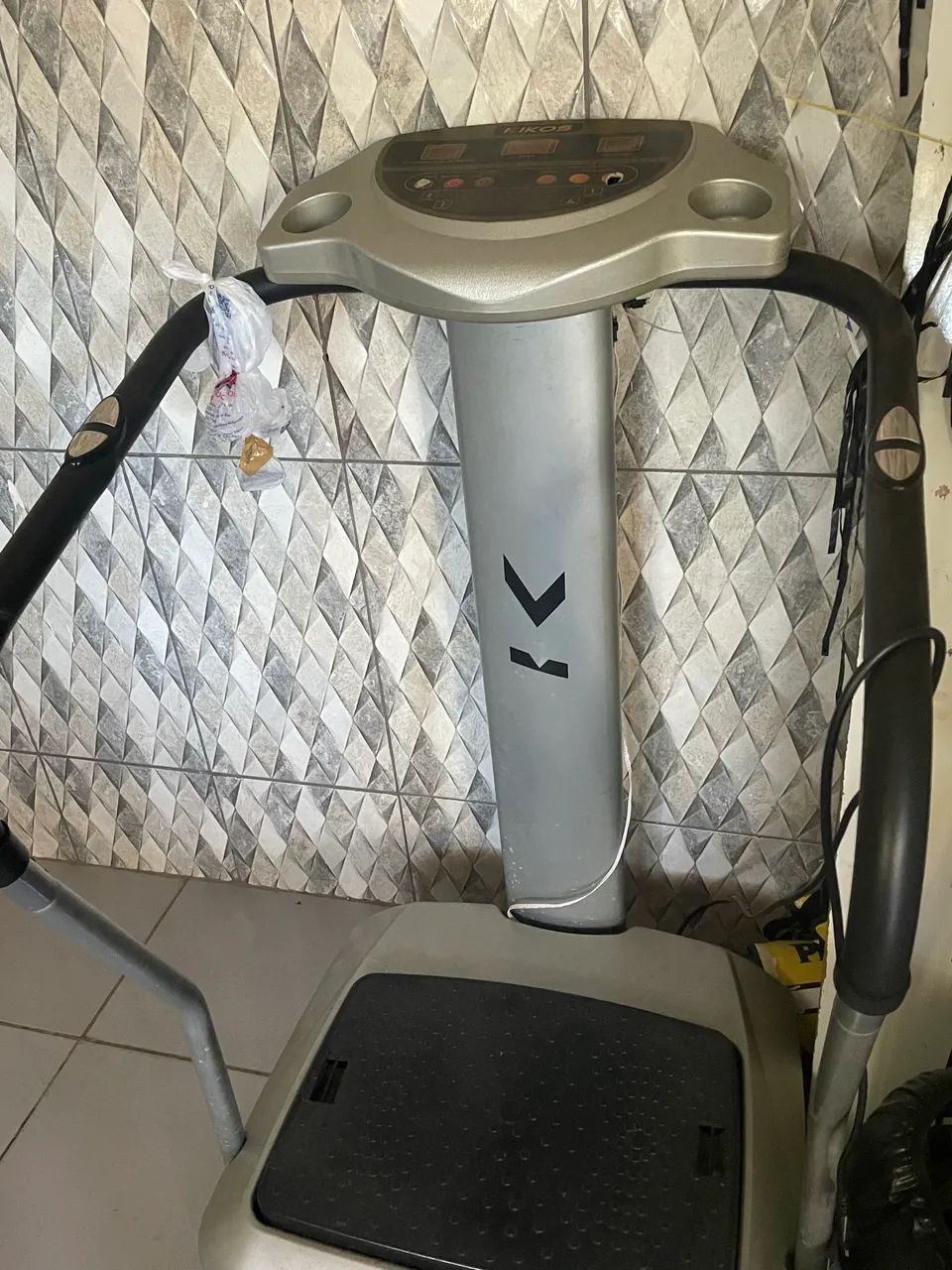 Plataforma vibratória kikos