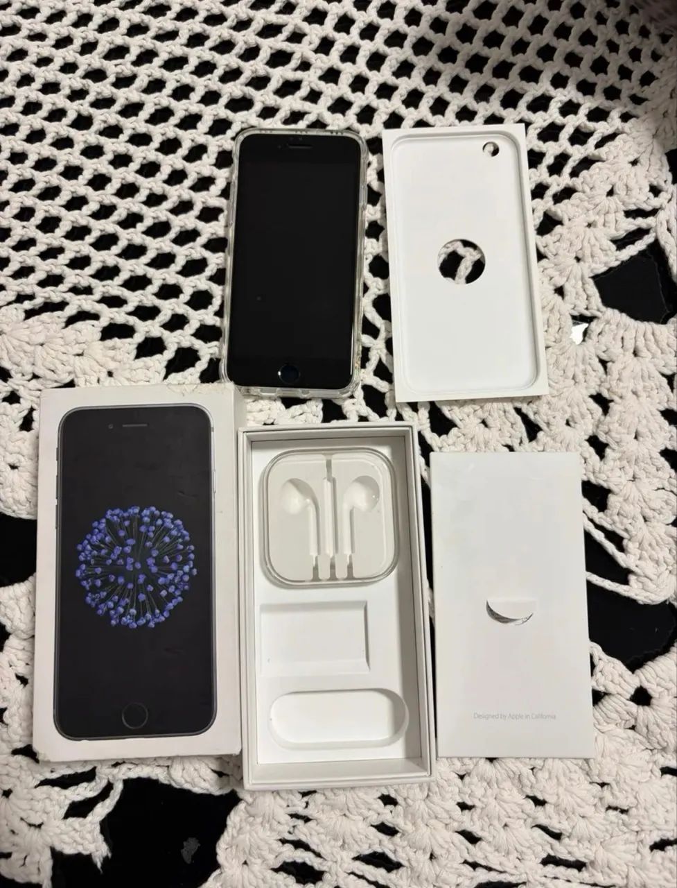 iPhone 6 cinza e preto 