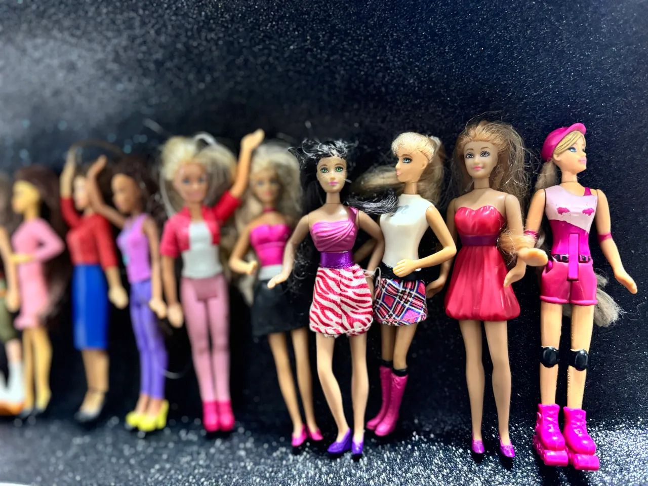 Lote 11 miniaturas Barbie - Foto 2