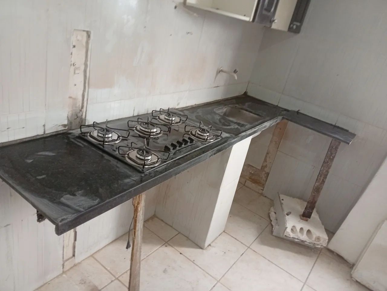 Bancada de cozinha no verde Ubatuba com complemento  - Foto 2