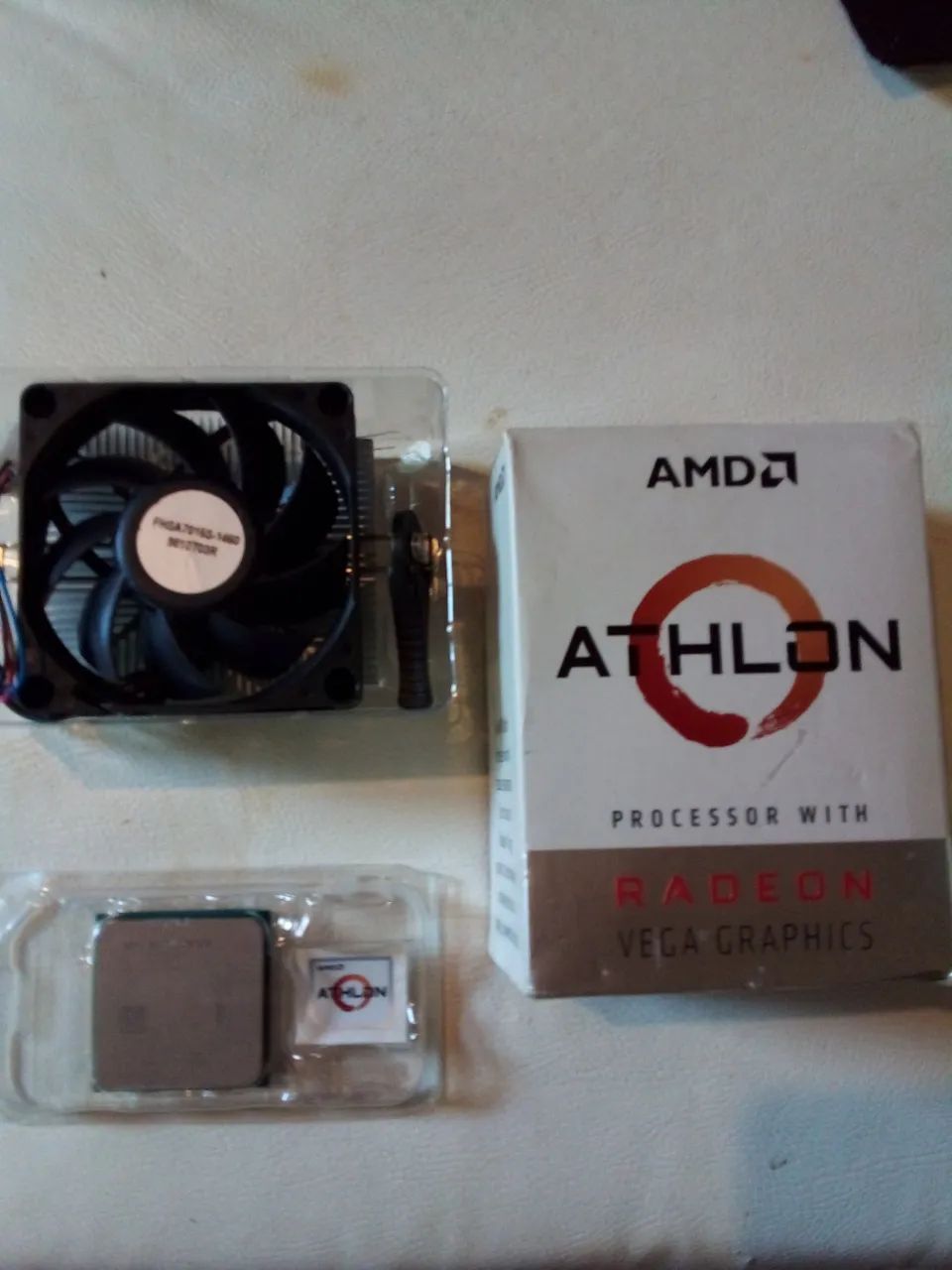 Processador AMD ATHLON 200GE NOVO, NUNCA UTILIZADO, PERFEITO