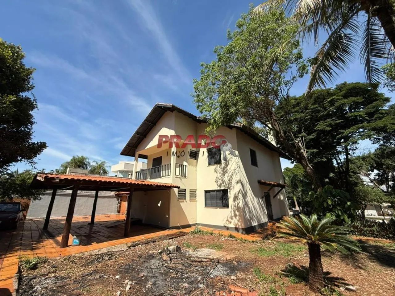 Sobrado para alugar em Maringá, Zona 05, com 4 quartos, com 250 m² - Foto 2