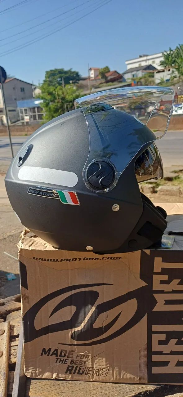 Capacete Novo com Óculos e Fone Bluetooth - Foto 5