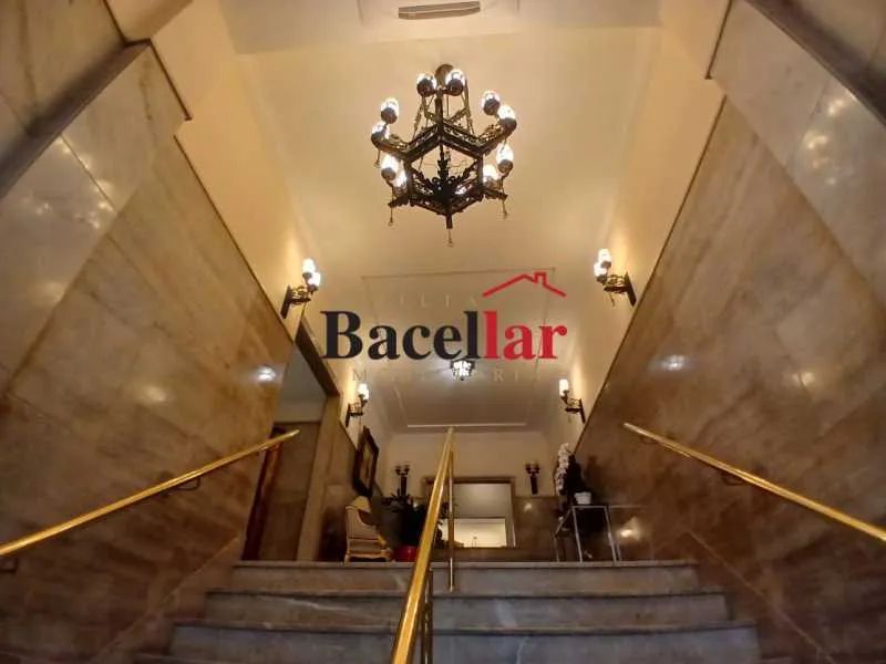 Apartamento : / Residencial / Copacabana