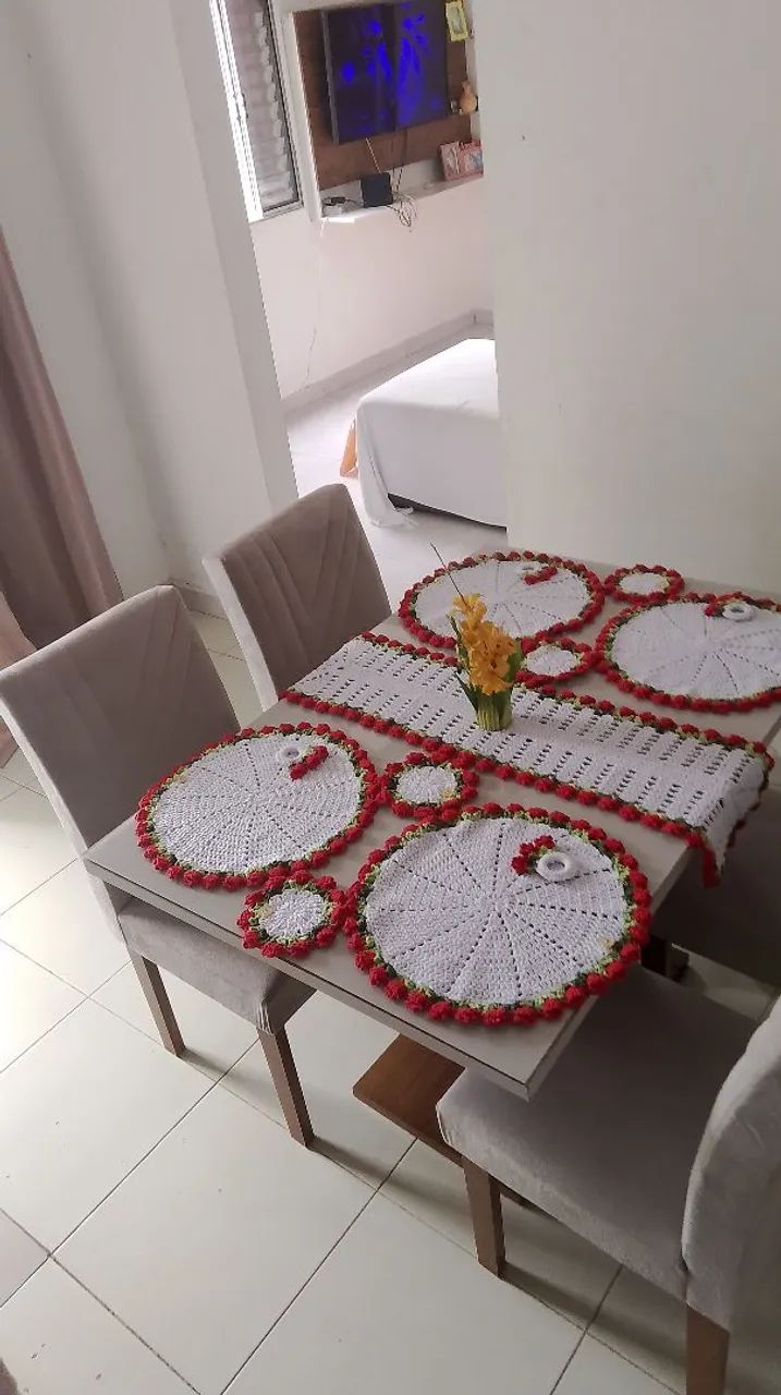 Kit de mesa posta de crochê feito à mão - Foto 4