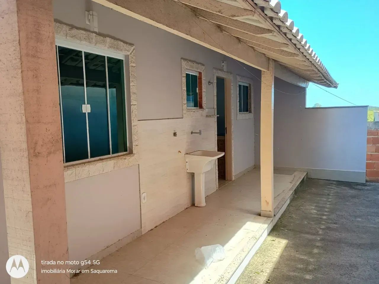 Bacaxá  Estrada do Aterrado | Casa Linear em Estado de Nova! - Foto 2