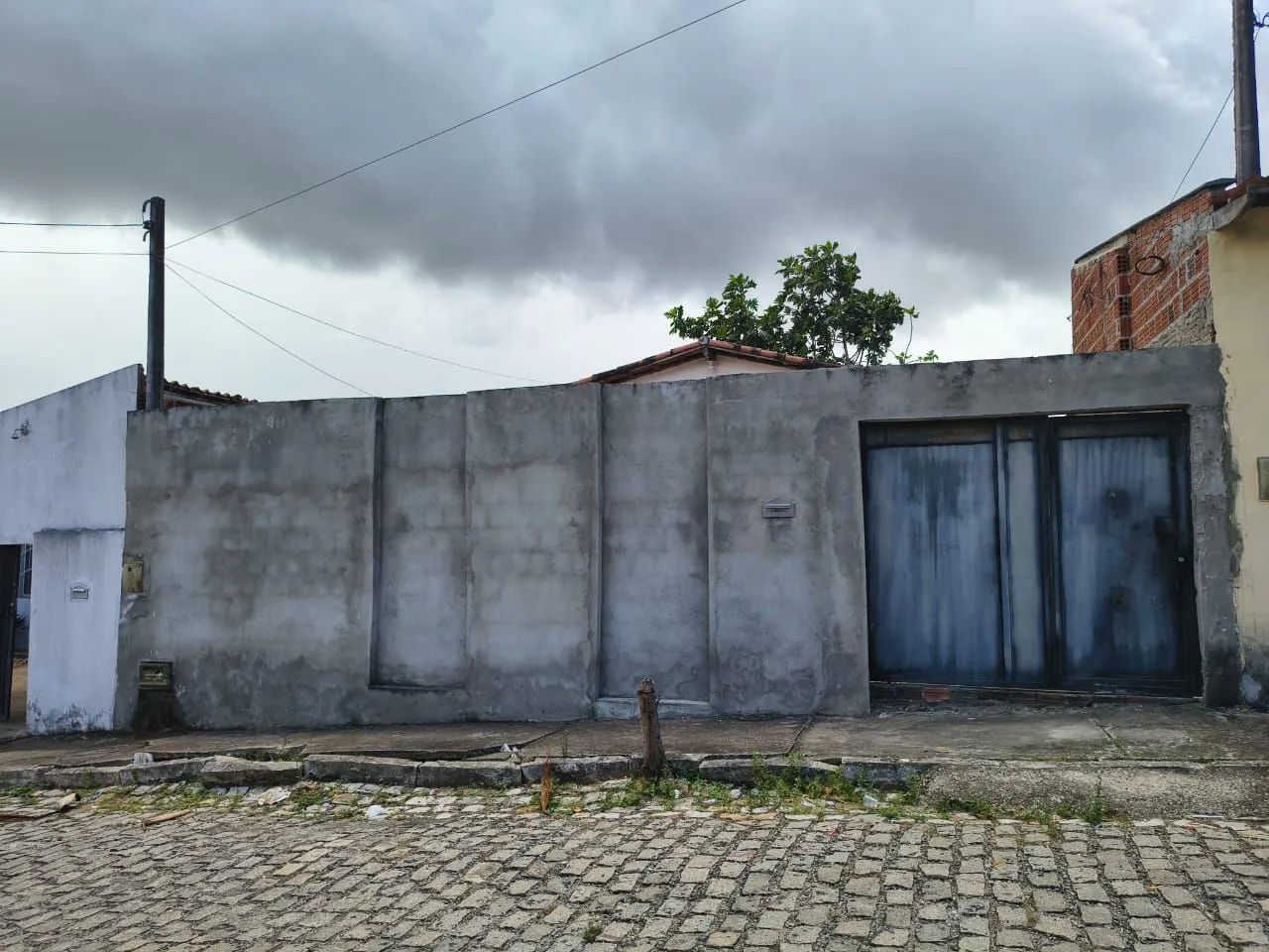 Vendo e troco uma casa no conjunto Manoel dias