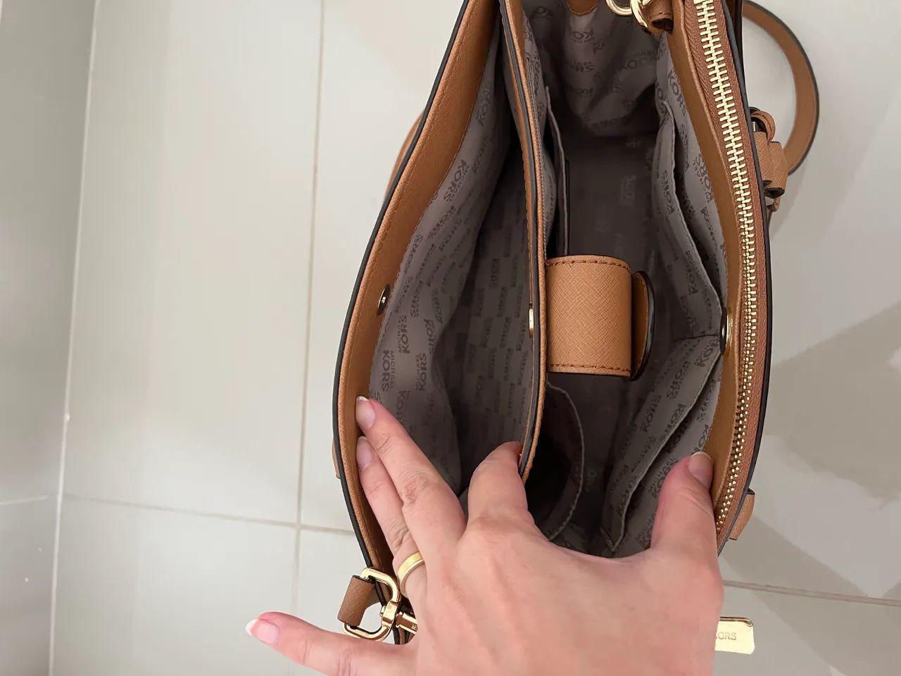 Bolsa Michael Kors original semi nova  - Foto 3