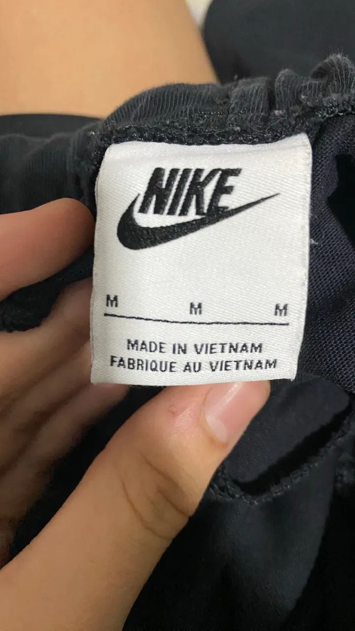 Calça nike Moletom preta Usada - Foto 2