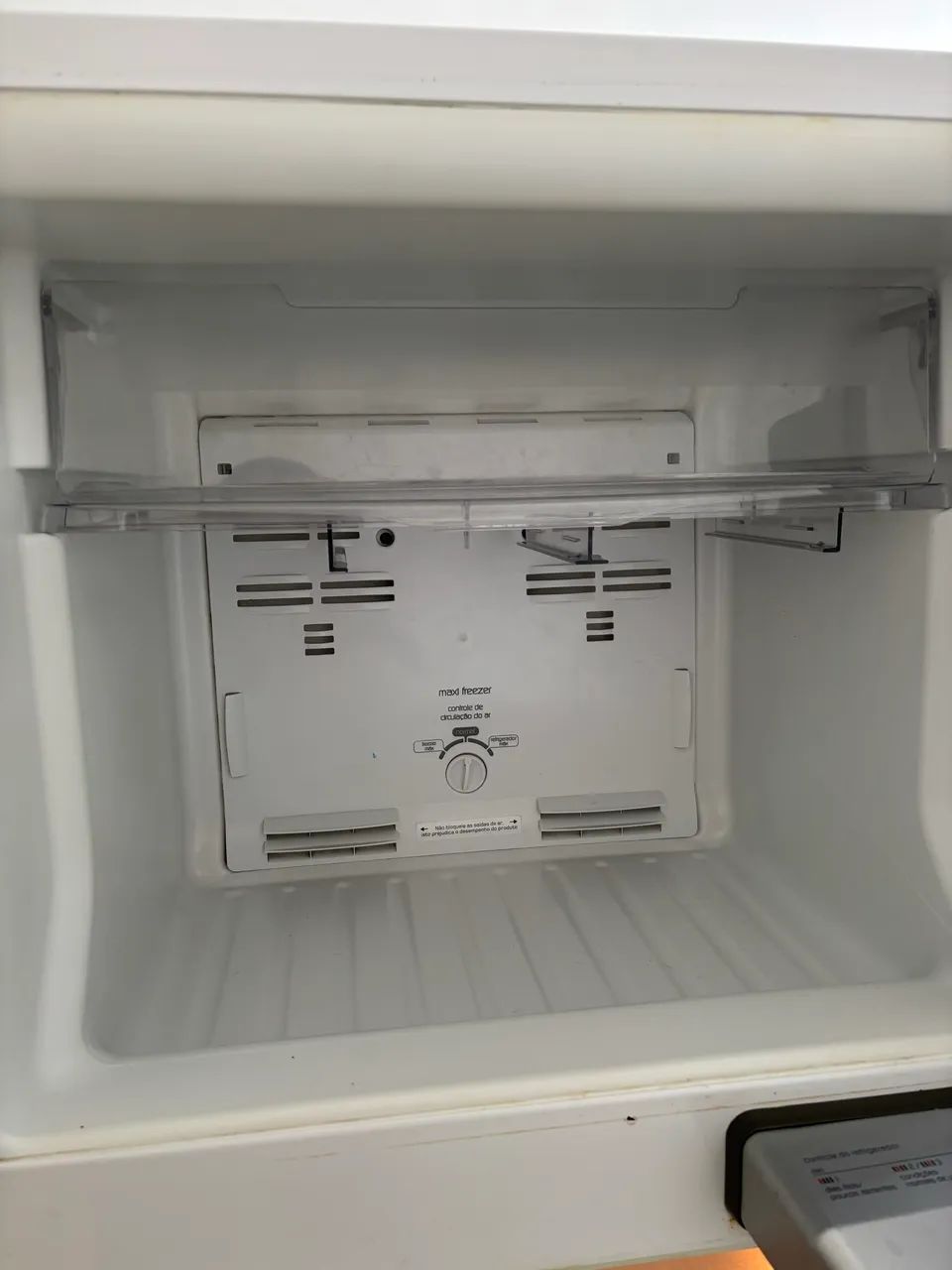 Refrigerador/Geladeira Brastemp Clean BRM39EB Frost Free Duplex 352L - Branco - 220V - Foto 4