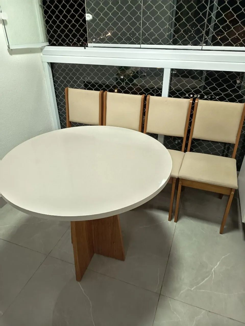 Mesa em MDF novíssima  - Foto 4
