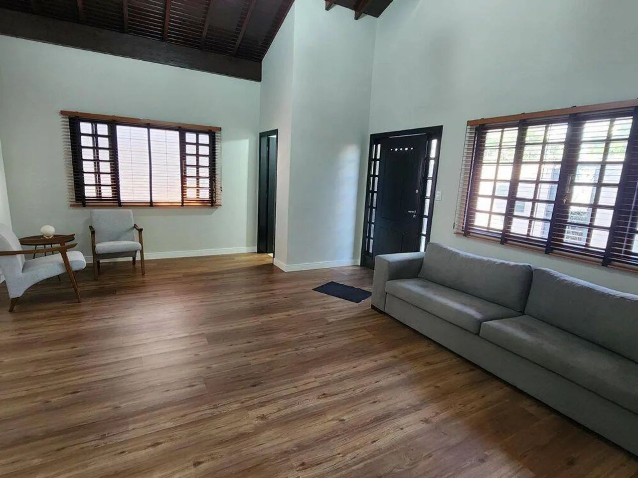 Casa com 5 quartos no Bairro Goiabeiras - Foto 4