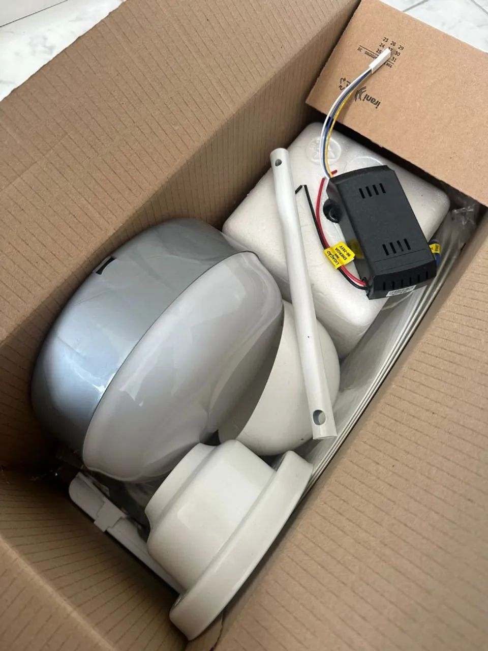 Ventilador de TETO NOVO,na caixa. - Foto 5
