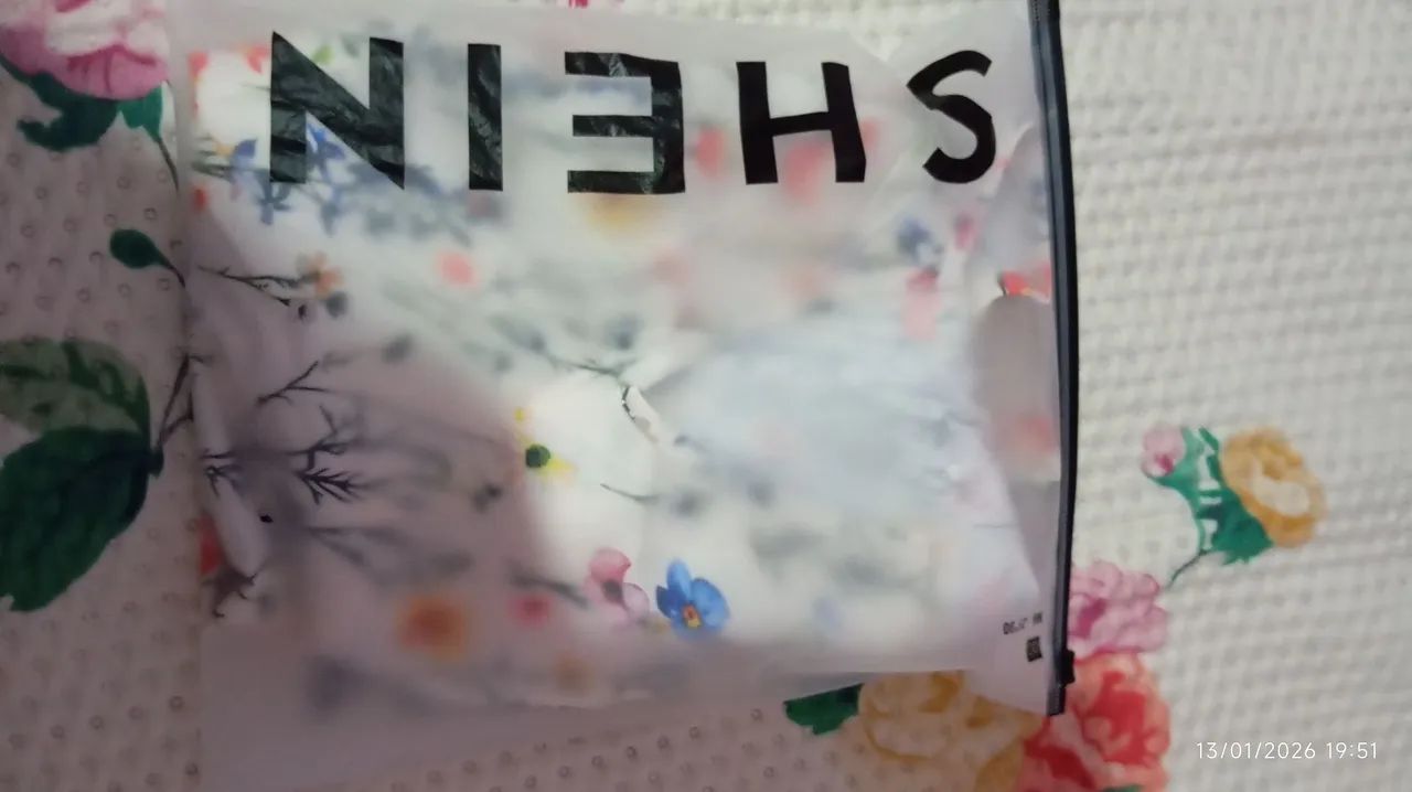 Blusa estampada - Foto 5