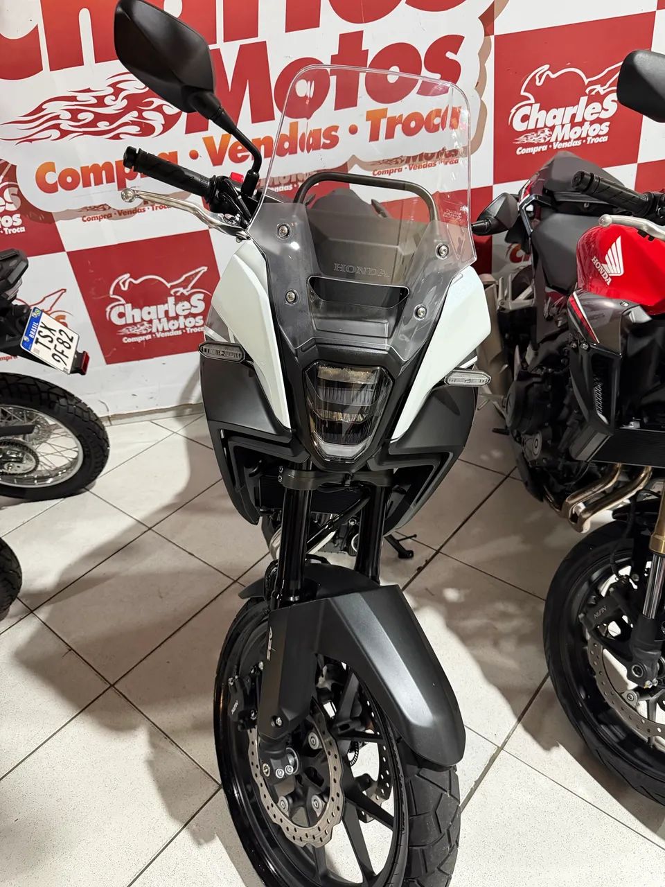 Nx500 2026 com apenas 1.000km - Foto 4