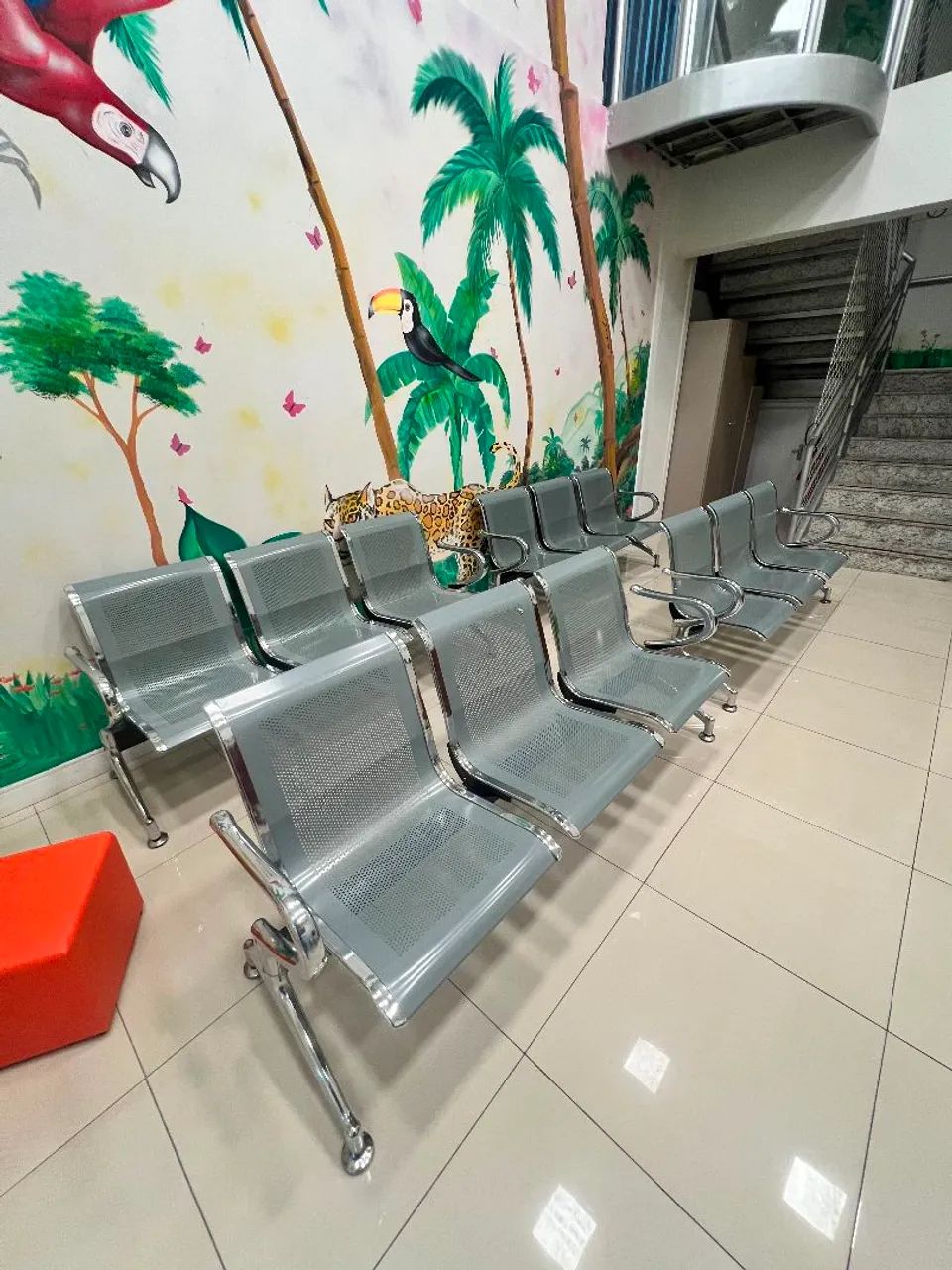 4 LONGARINA DE AÇO - BANCOS PARA RECEPÇÃO  - Foto 3
