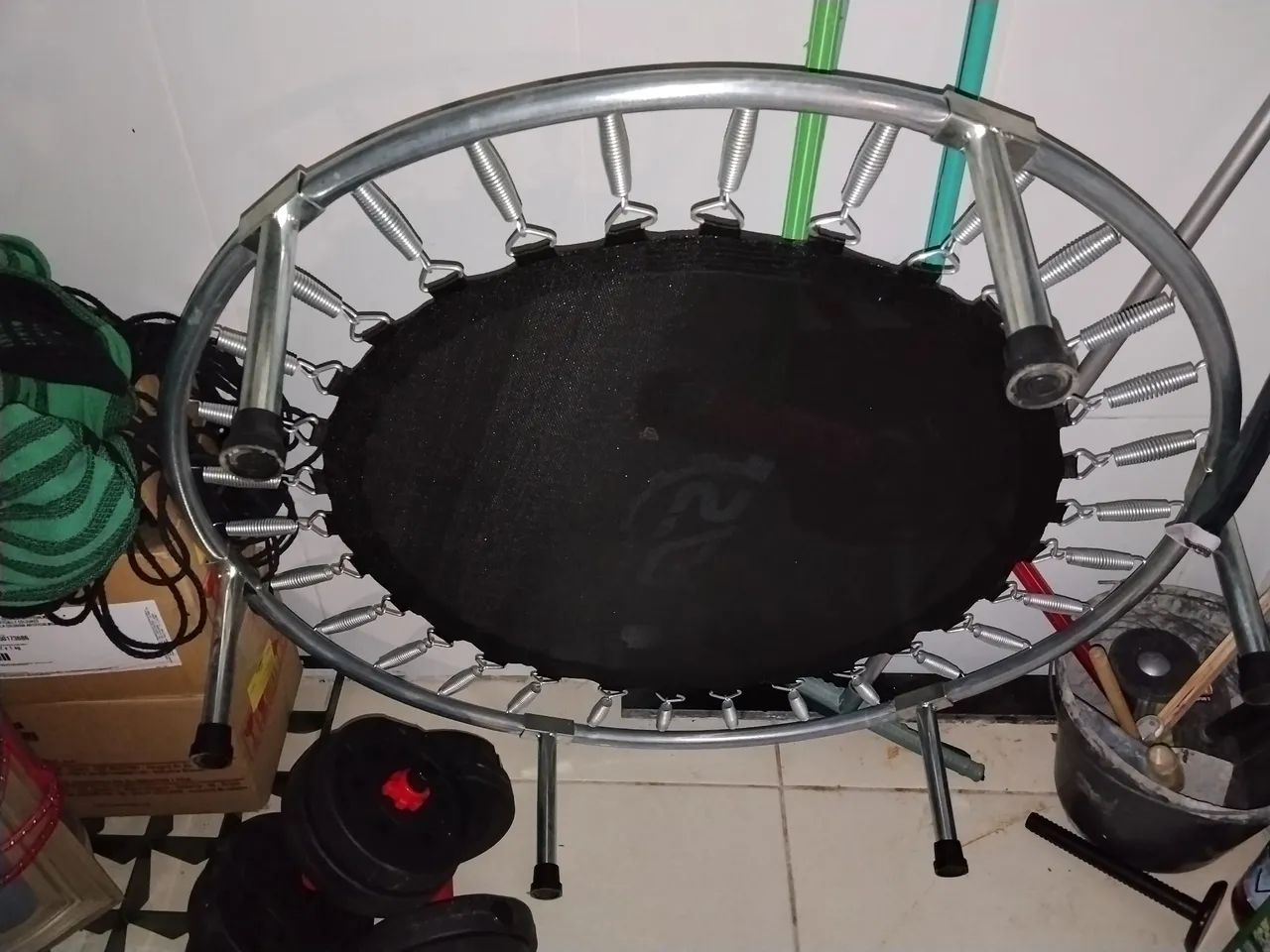 Vendo cama elástica e halteres  - Foto 2