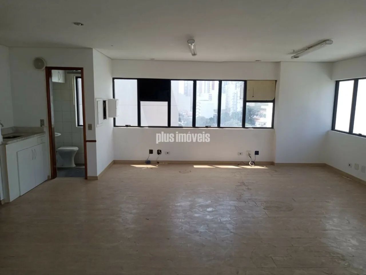 Conjunto Comercial em Pinheiros ? 45m² com 1 Vaga de Garagem - Foto 2