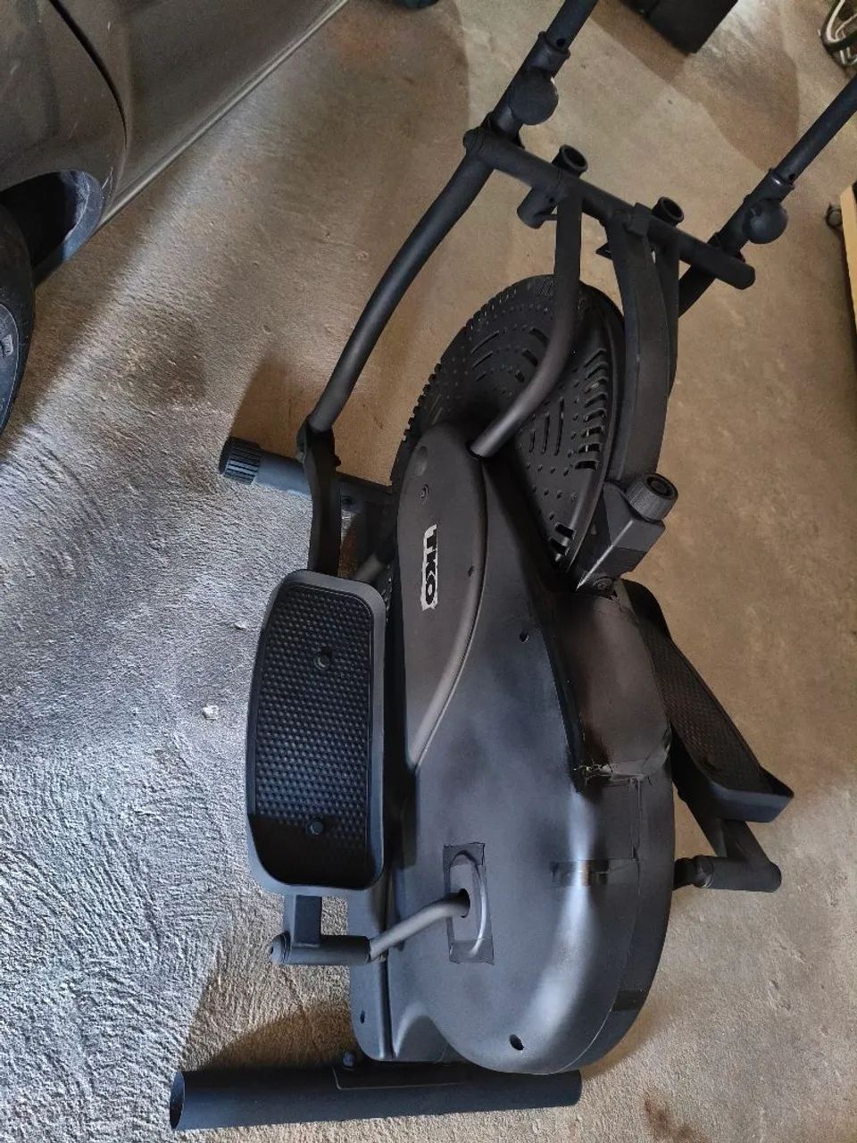 Vendo bicicleta Ergométrica profissional eliptica  - Foto 5