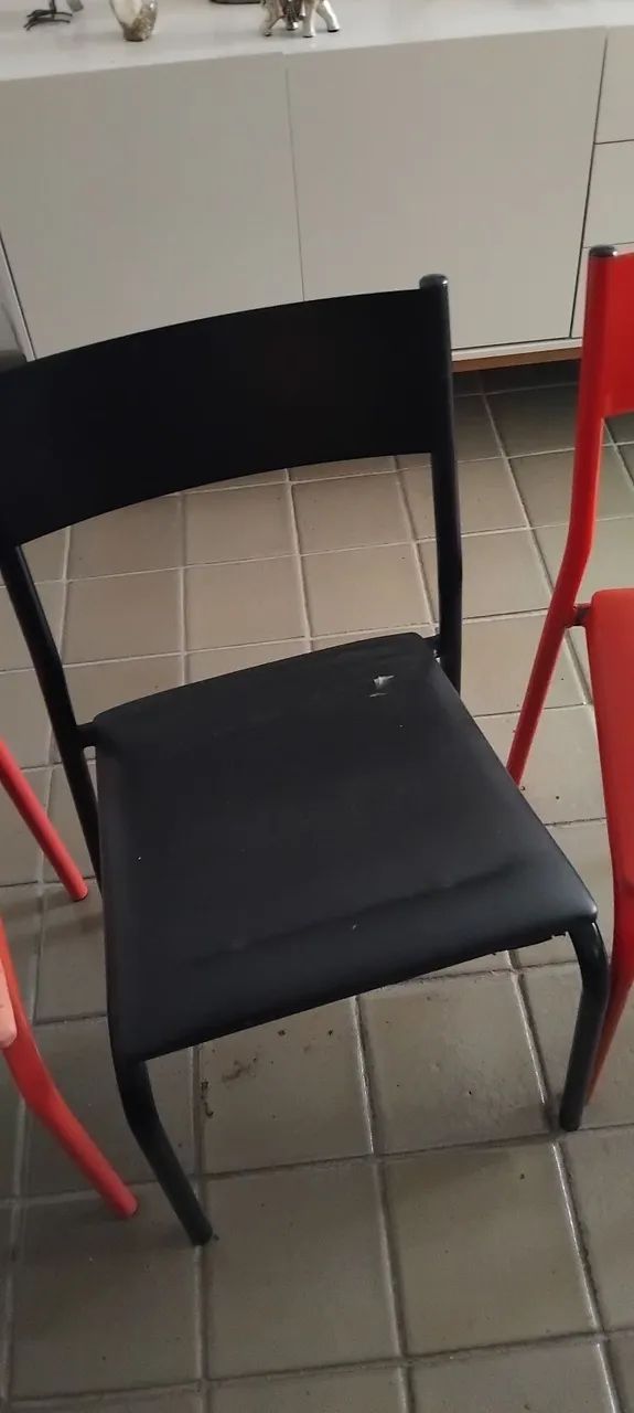 Vendo 6 cadeiras usadas - Foto 5