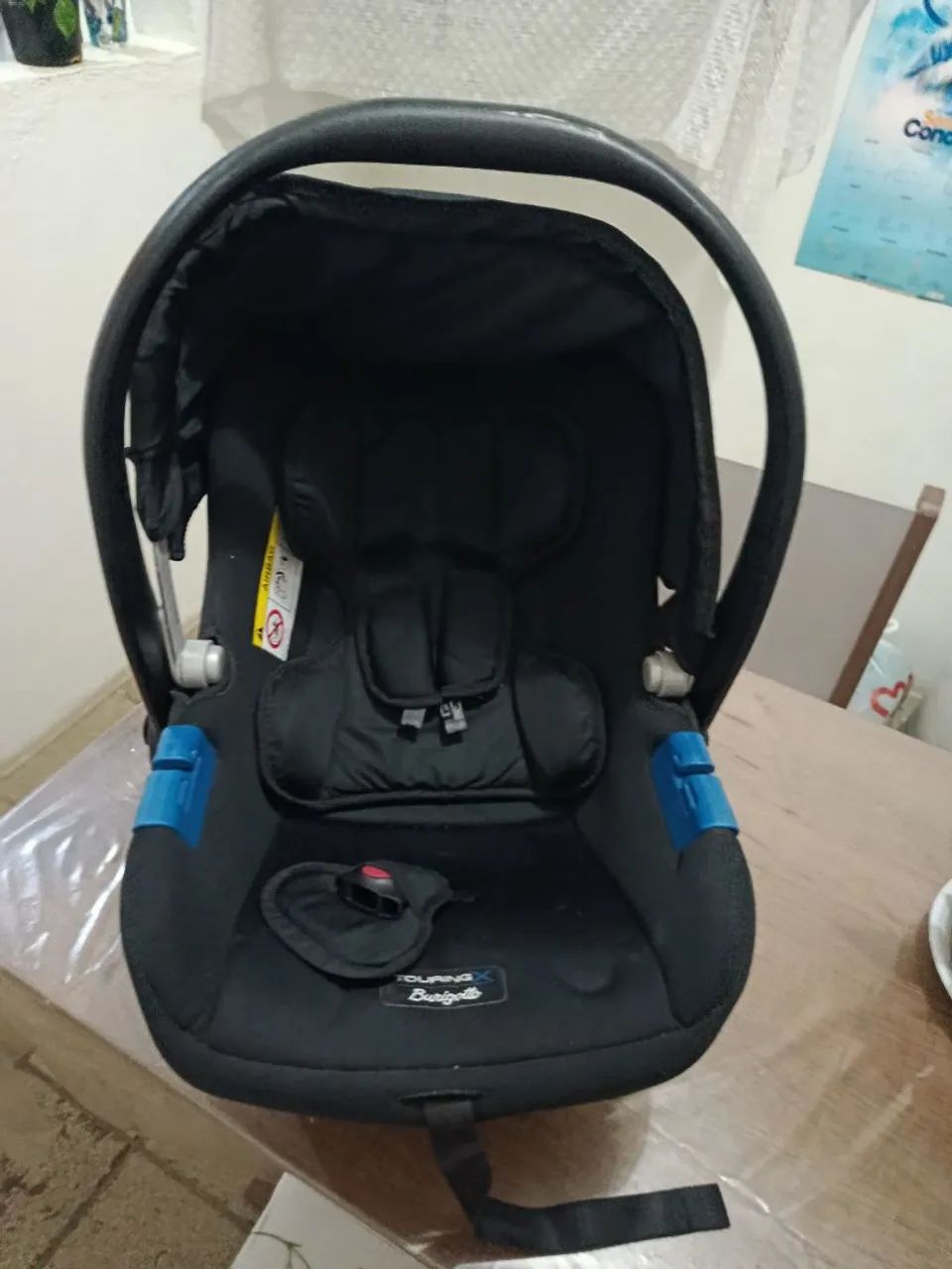 Vende-se uma cadeira de bebê carro 