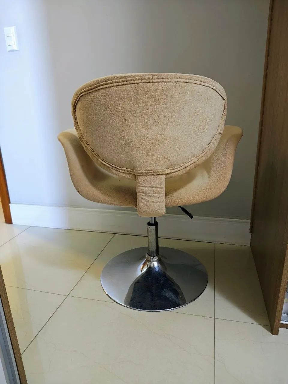 Cadeira Poltrona Marrom 
