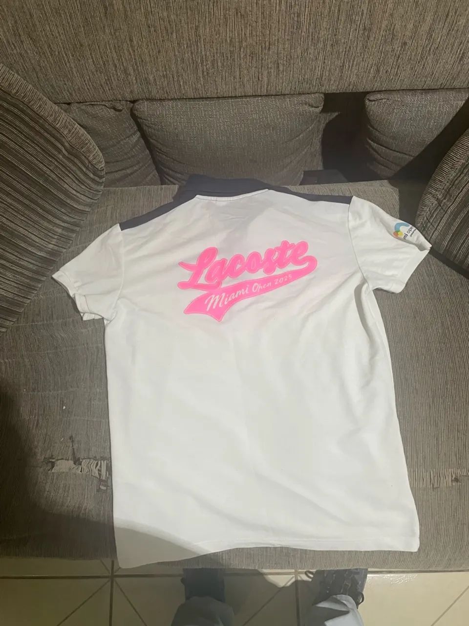 Camisa Lacoste Miami open, original - Foto 2