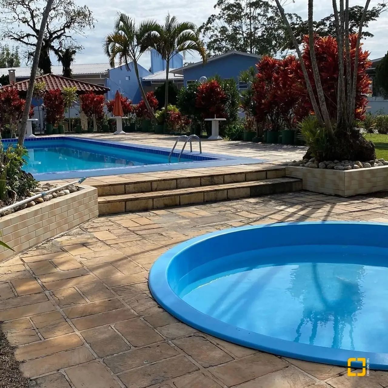 Chalé mobiliado 2 dormitórios 50 m da praia - Foto 5