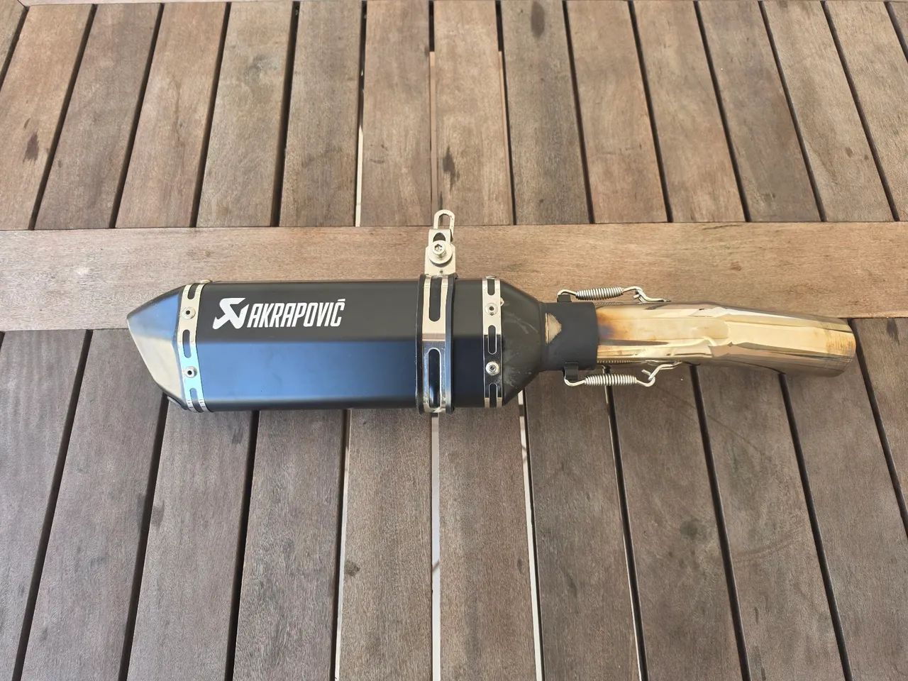 Escapamento tipo Akrapovic 