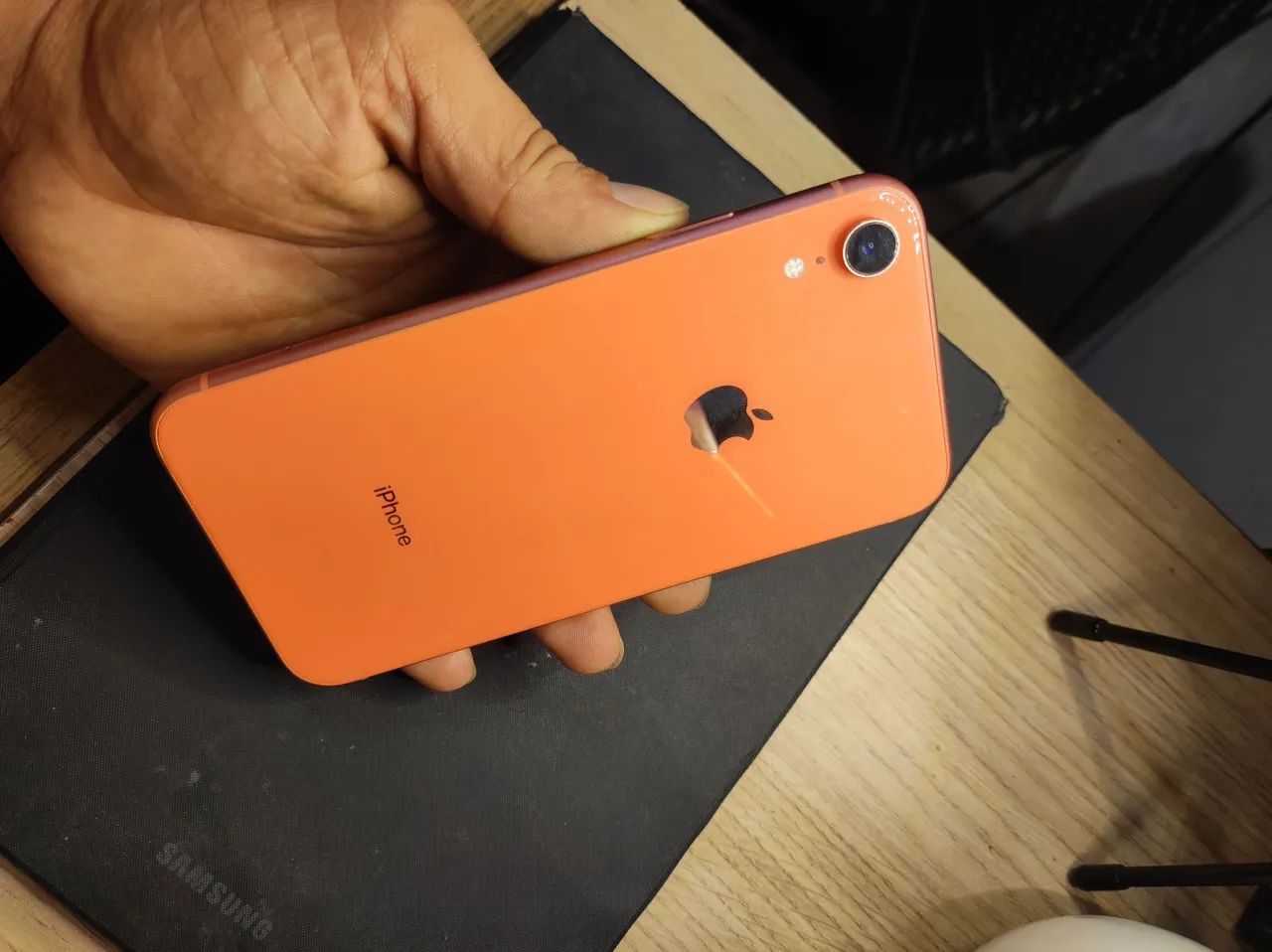 Iphone xr pink rosa 64gb em estado de novo - Celulares e