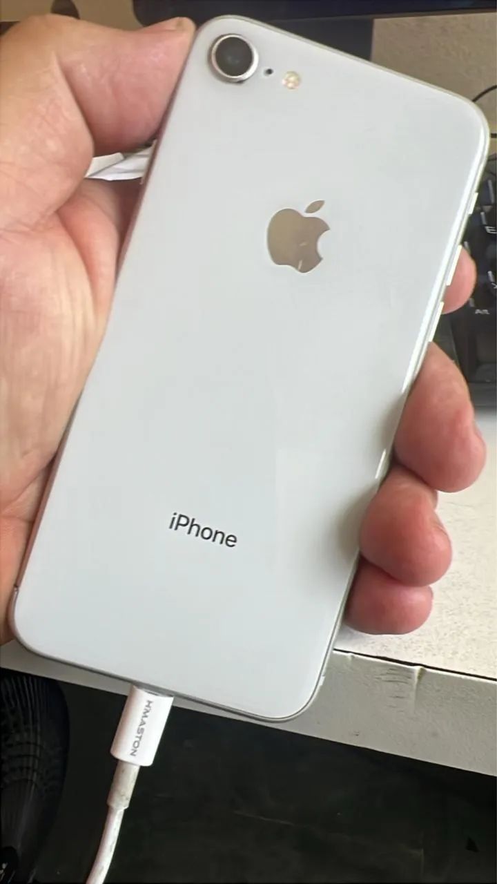 iPhone 8 64GB ホワイト 本体のみ iPhone 8 - 64GB - Celulares e Smartphones - Liberdade, Ribeirão