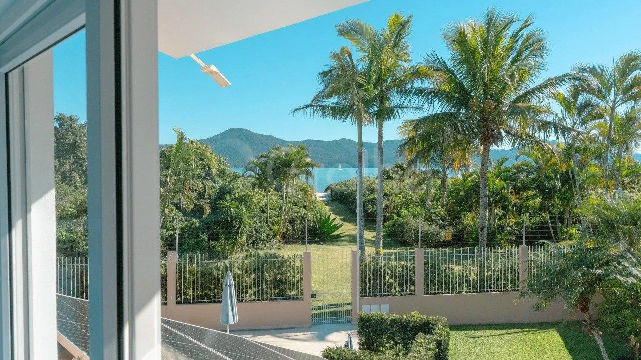 Casa Residencial com 4 suítes com 210,17m² na praia da Daniela. - Foto 2