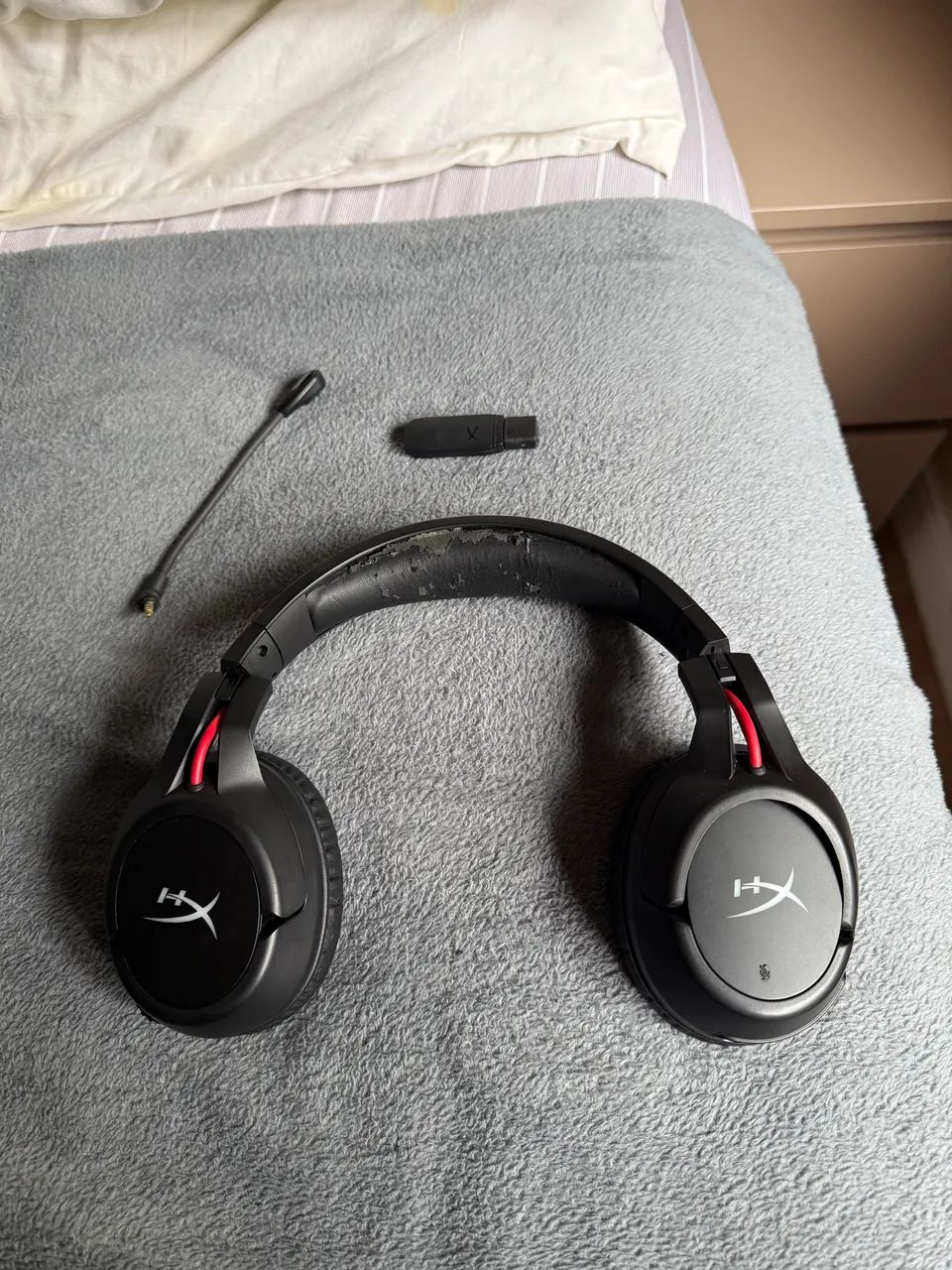 Headset Sem Fio Gamer HyperX Cloud Flight  - Foto 2
